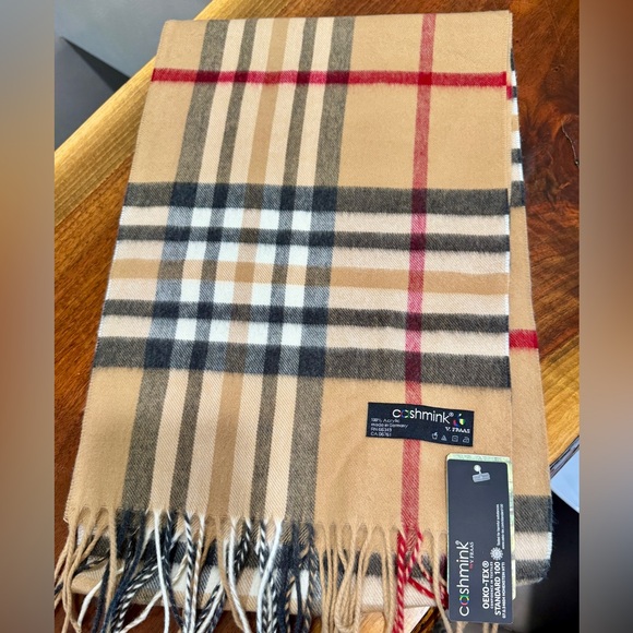 FRAAS Plaid Oversized Cashmink Scarf – Camel - Picture 3 of 6